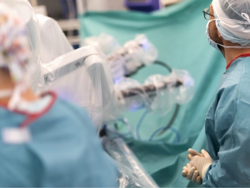 Jistota špičkové léčby: Komplexní onkologické centrum Pardubického kraje obhájilo prestižní statut